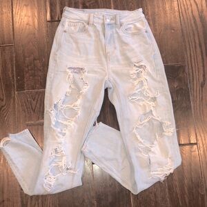 American Eagle MOM jeans size 000 regular distressed light wash